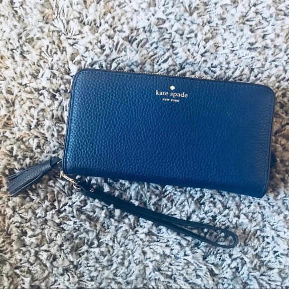 kate spade Handbags - Kate Spade Chester Street Brigitta Wallet/Clutch